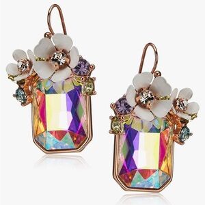 Great condition Womens Betsy Johnson iridescent earrings